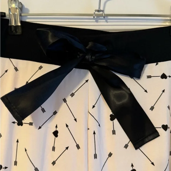 WILDFOX 2-PIECE SET LOUNGEWEAR OR PAJAMAS - Picture 4 of 6